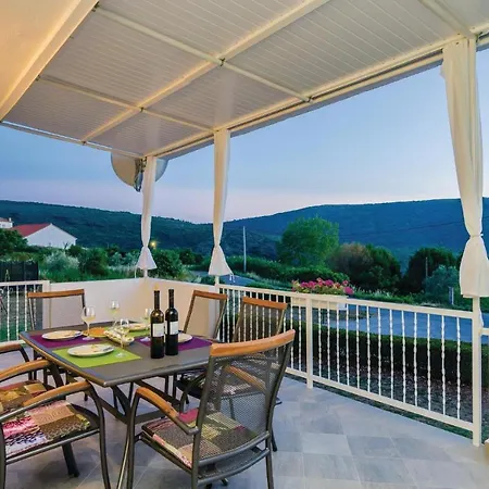 Ferienhaus Holiday Palje Brdo 03